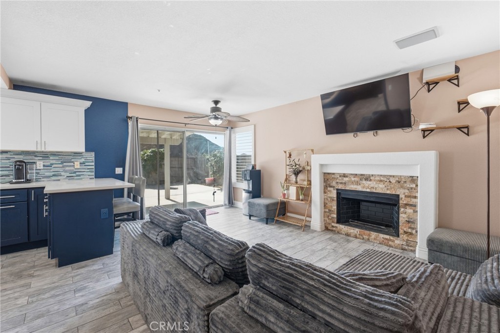 15027 Camellia Property Photo 8