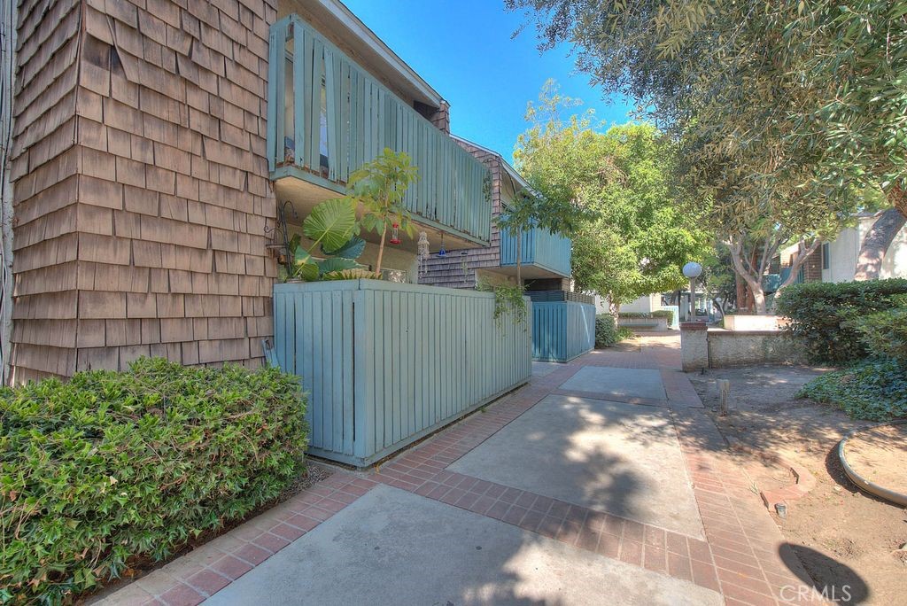 5700 Etiwanda 212 Property Photo 2