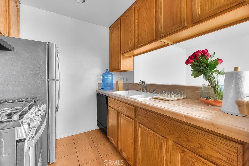 5700 Etiwanda 212 Property Photo 11