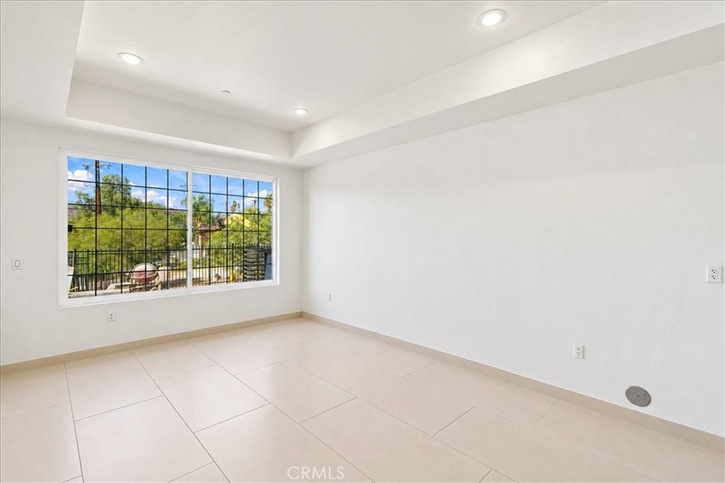 12255 3rd Property Photo 8
