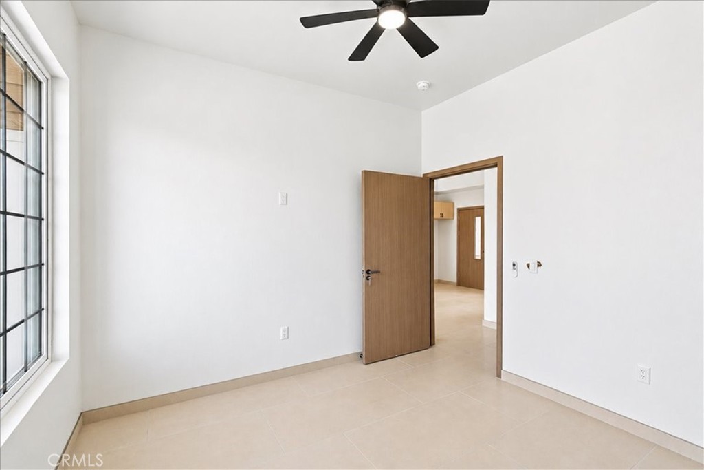 12255 3rd Property Photo 14