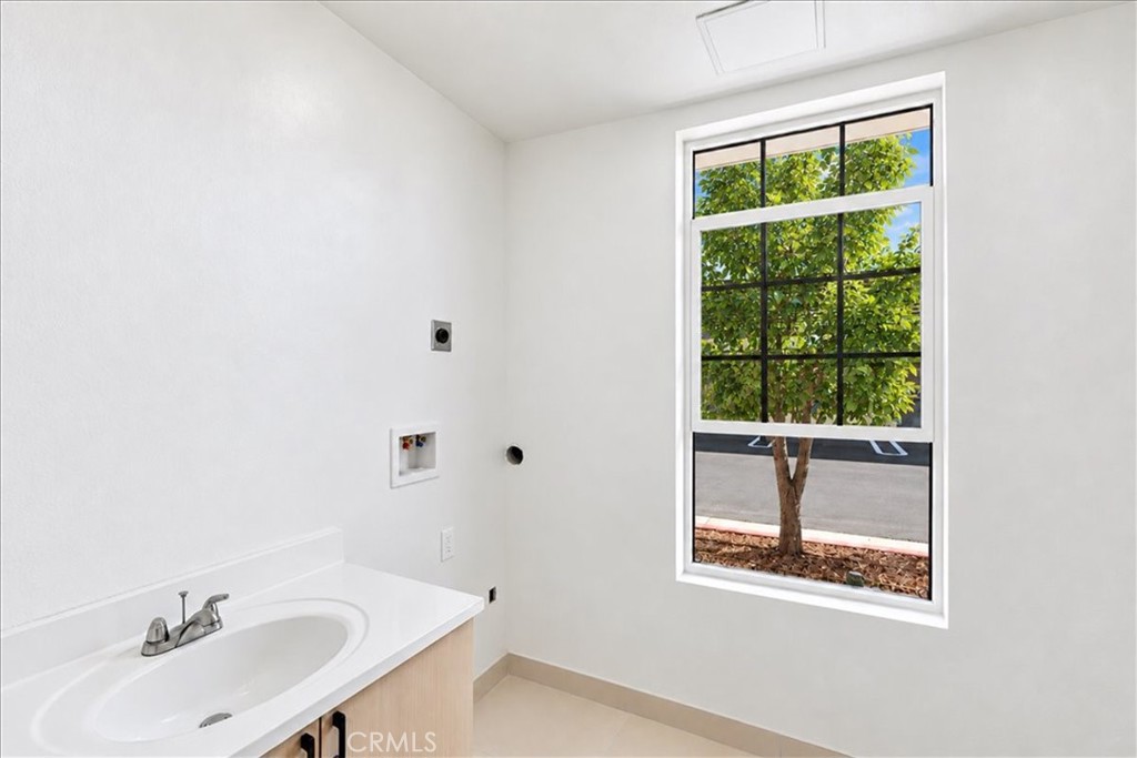 12255 3rd Property Photo 15