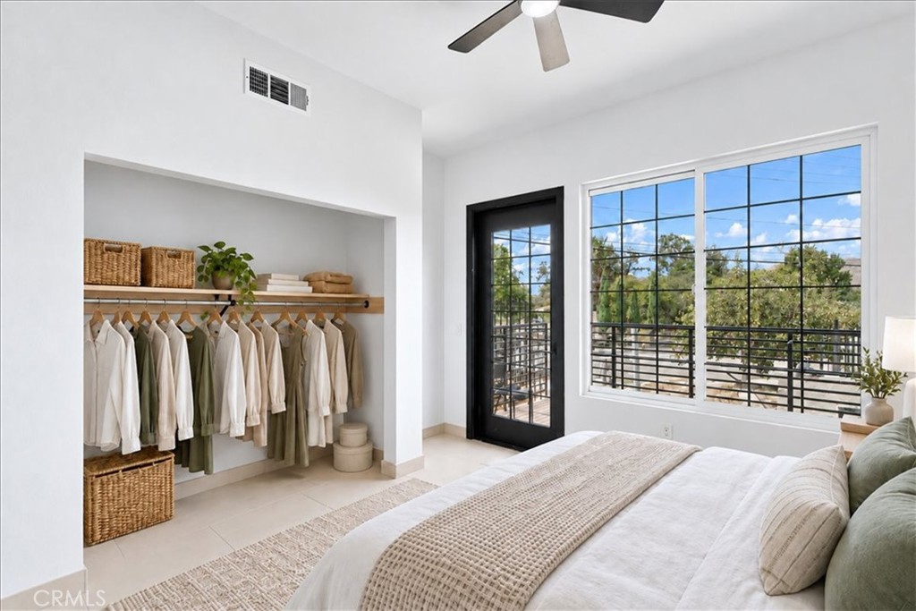 12255 3rd Property Photo 16