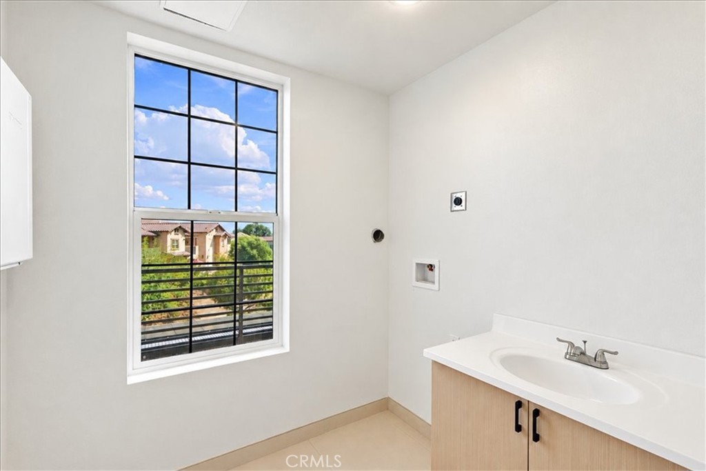 12255 3rd Property Photo 32