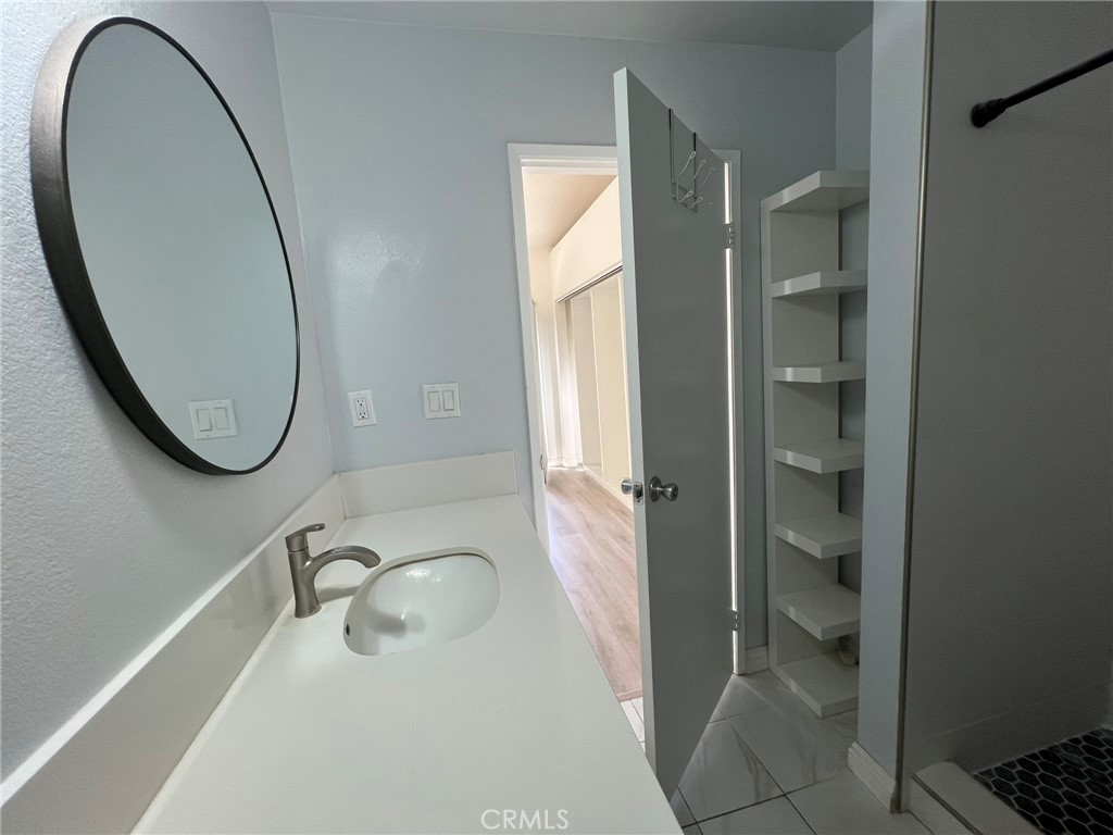 181 W La Verne Avenue 11 Property Photo 13