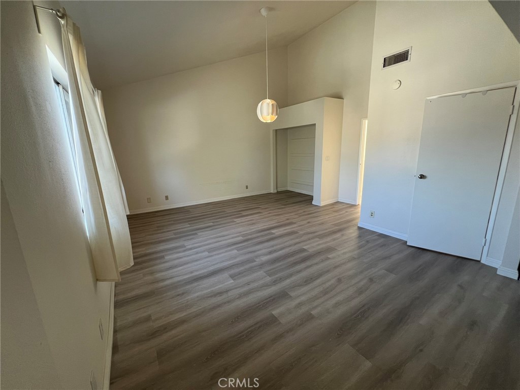 181 W La Verne Avenue 11 Property Photo 20