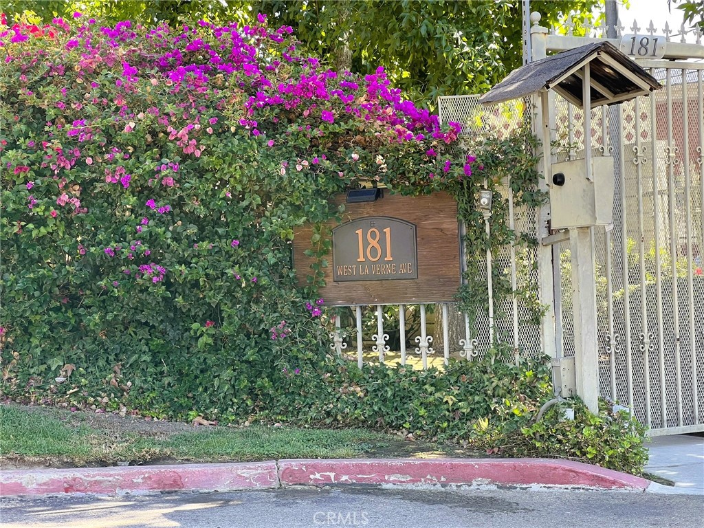 181 W La Verne Avenue 11 Property Photo 28