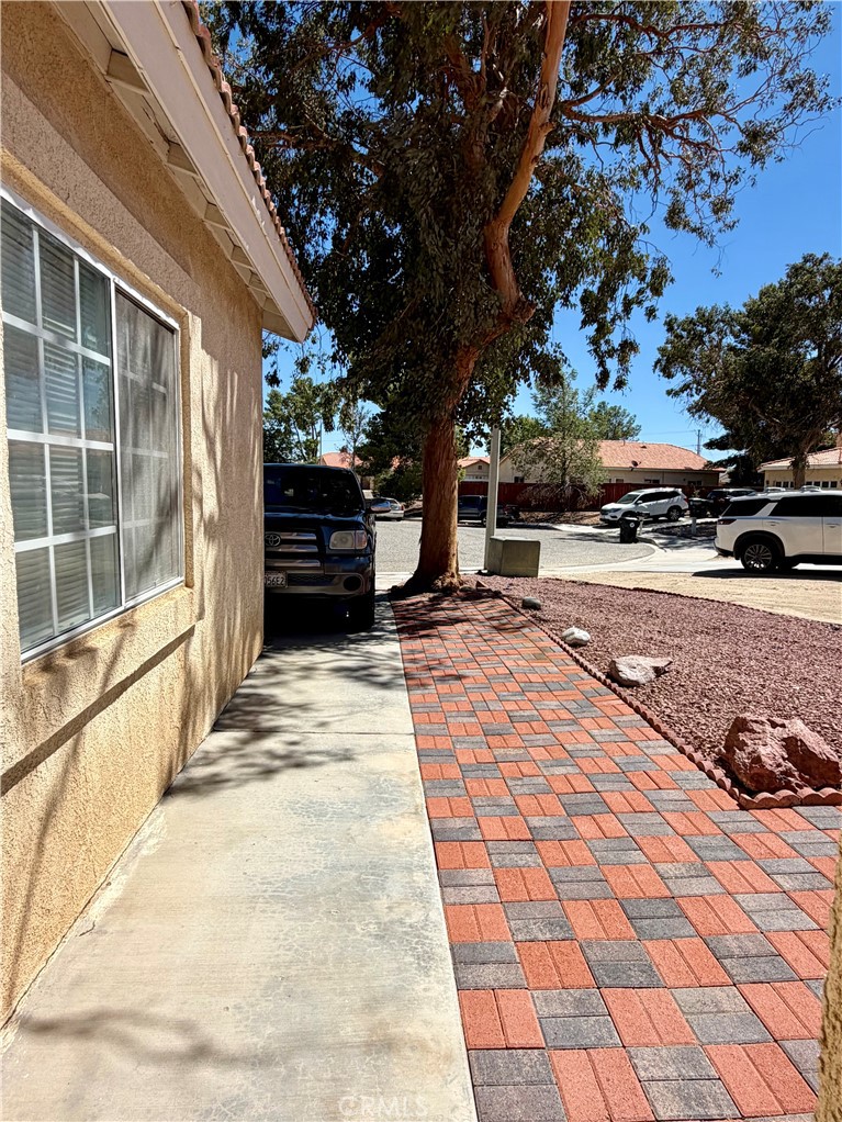 16960 Tusk Court Property Photo 4