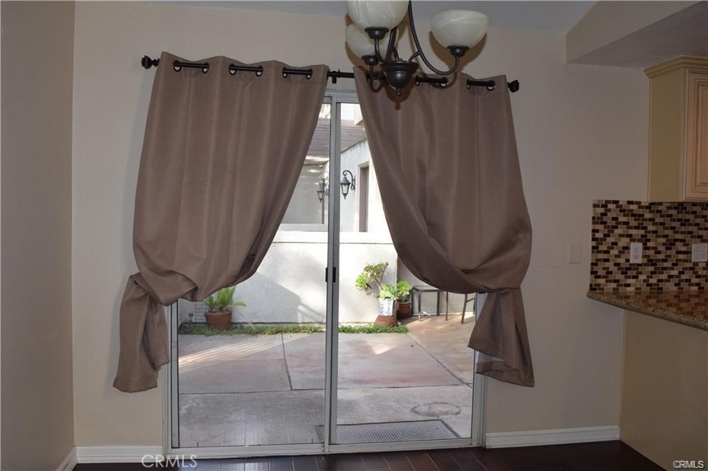9940 Highland Property Photo 4
