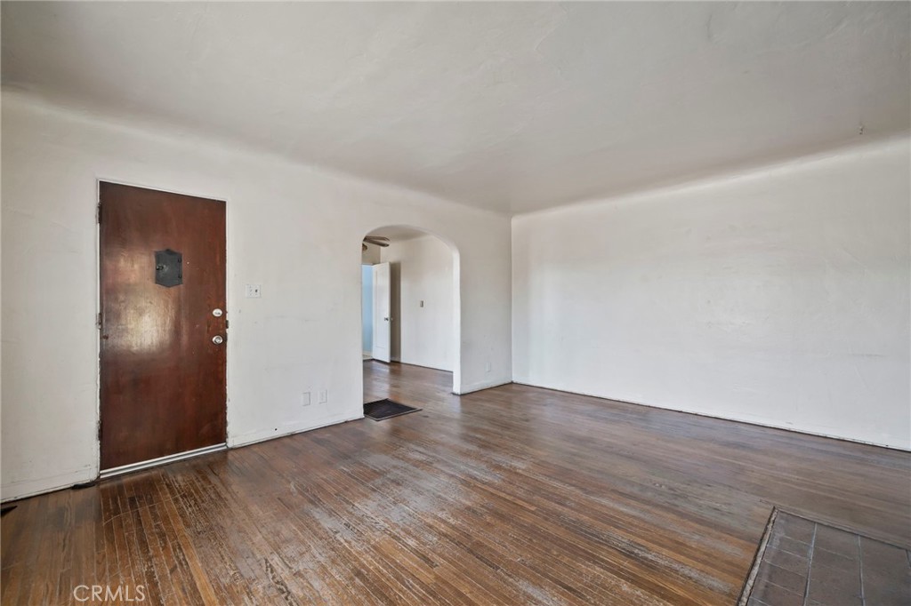 1565 N Palomares Property Photo 7