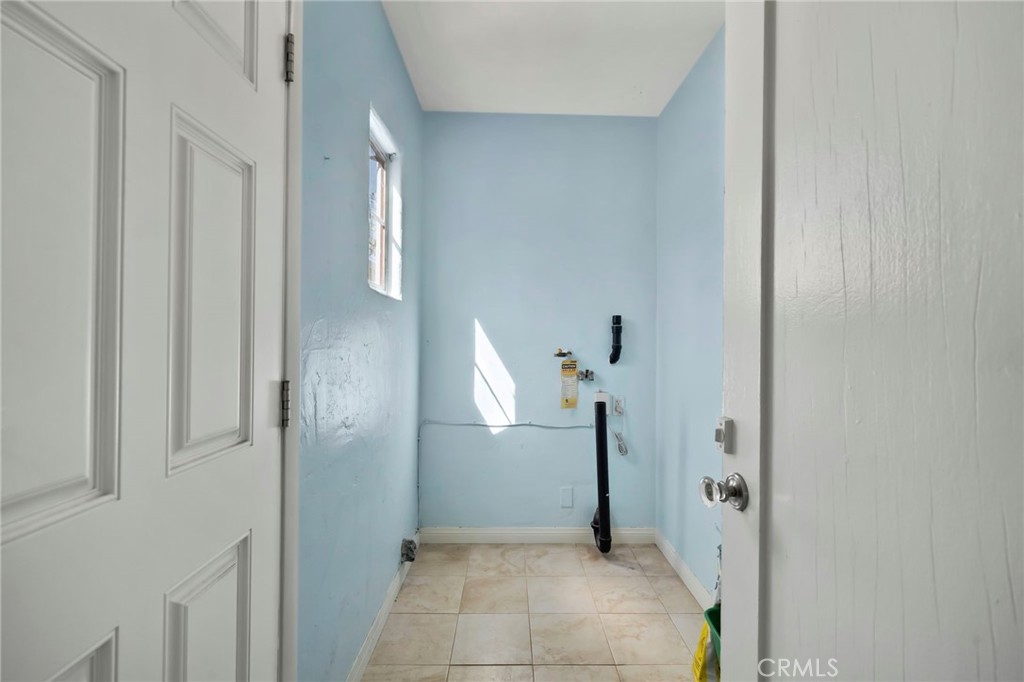 1565 N Palomares Property Photo 15