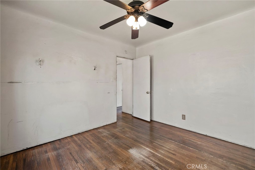 1565 N Palomares Property Photo 17