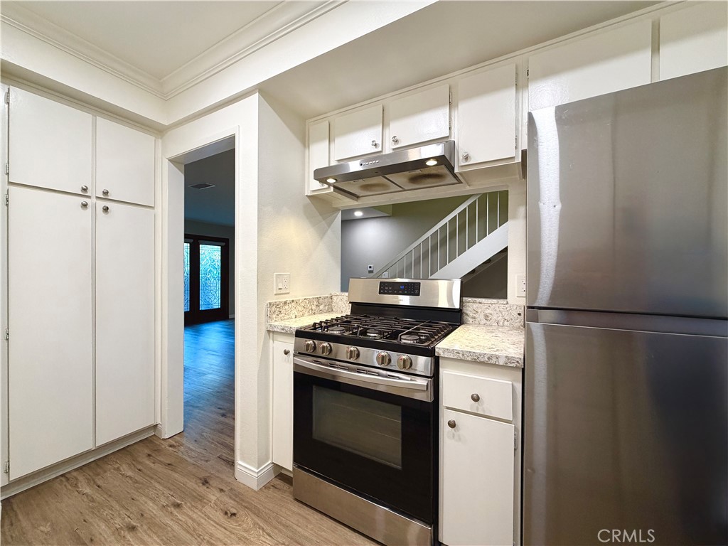 324 W 7th Street Property Photo 6