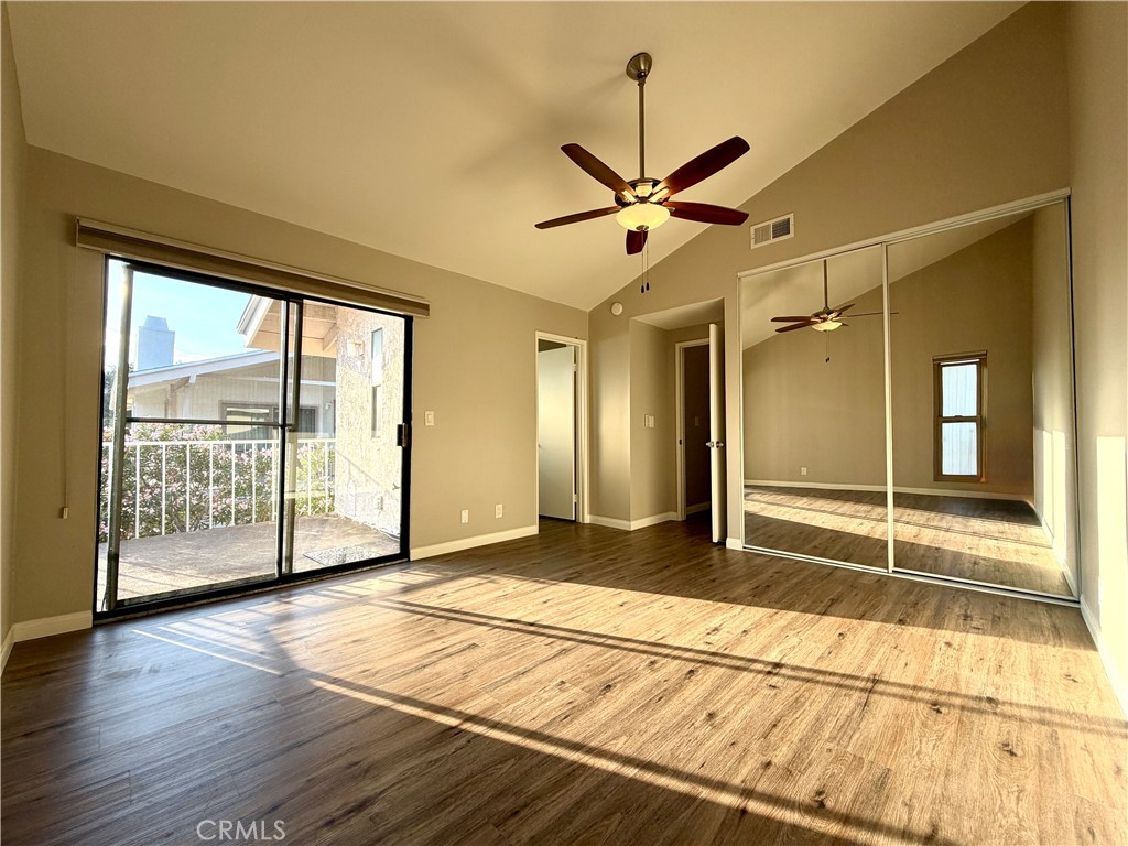 324 W 7th Street Property Photo 7