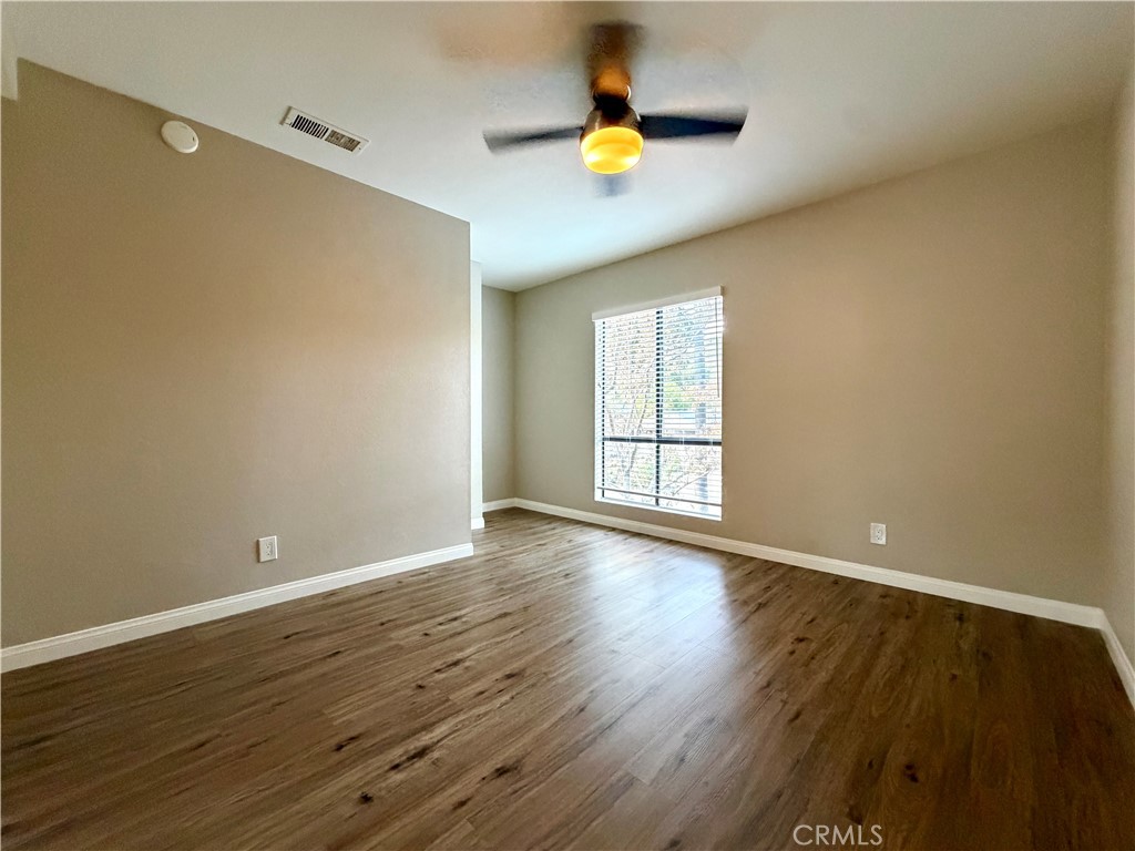 324 W 7th Street Property Photo 13