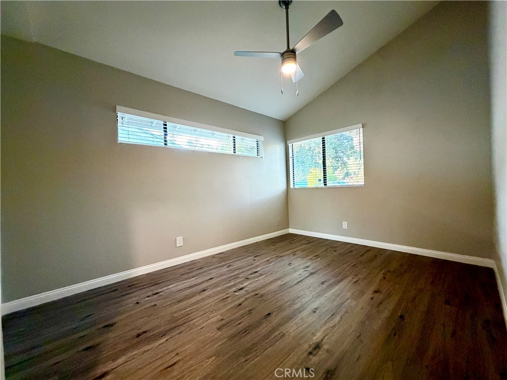324 W 7th Street Property Photo 15