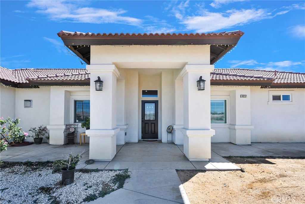 18237 Valencia Street Property Photo 3