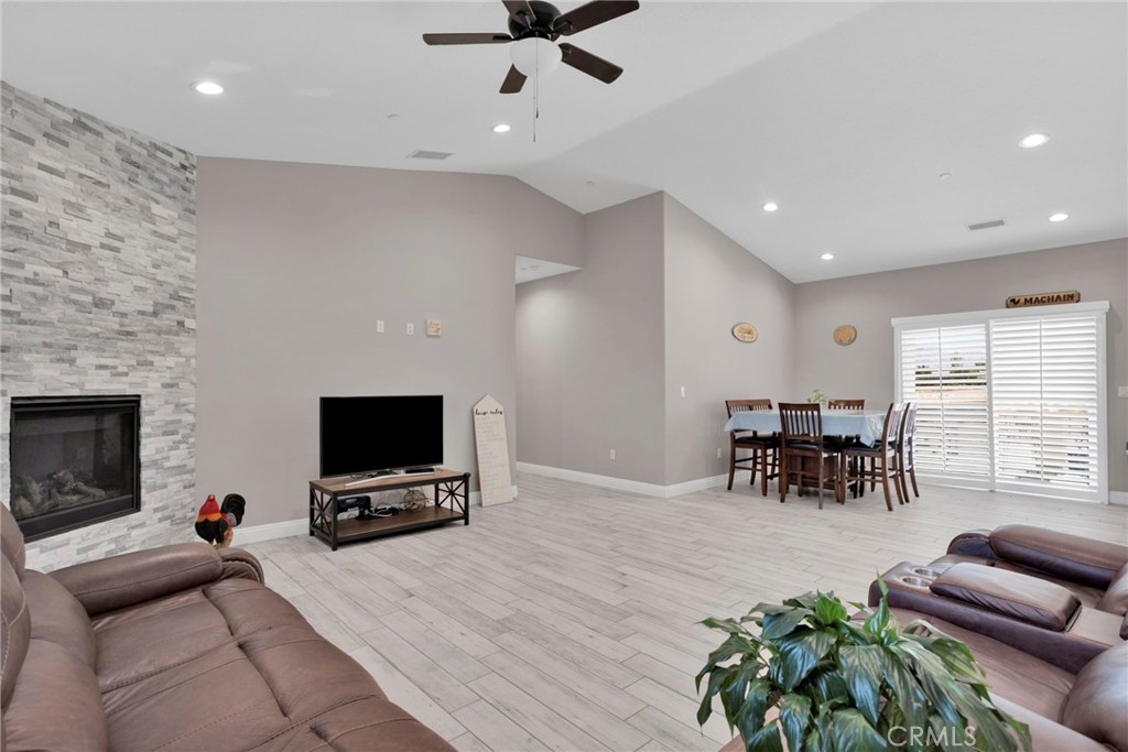 18237 Valencia Street Property Photo 8