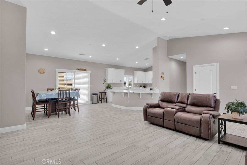 18237 Valencia Street Property Photo 9