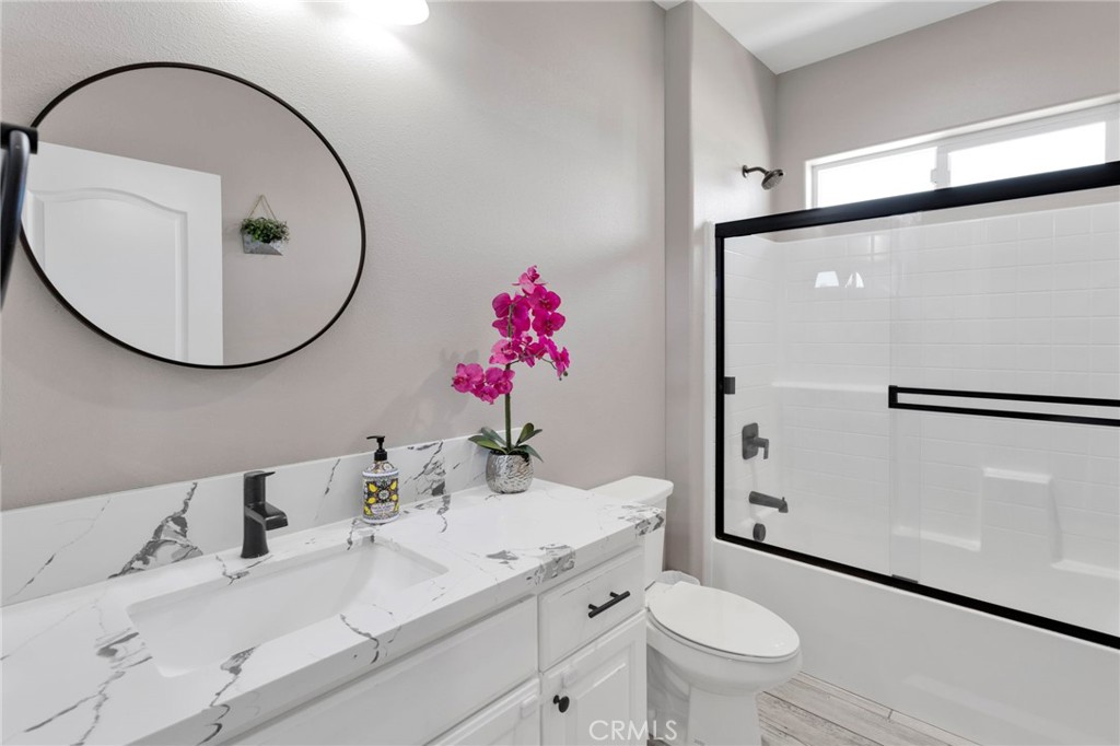 18237 Valencia Street Property Photo 15