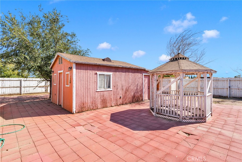 14637 Sequoia Property Photo 42