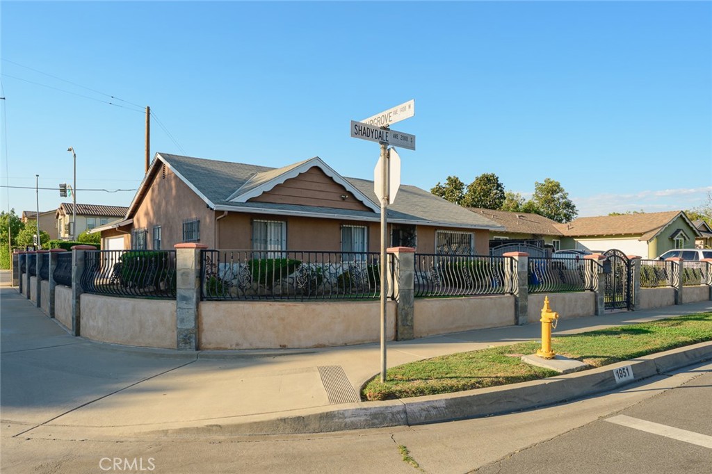 1951 S Shadydale Property Photo 2