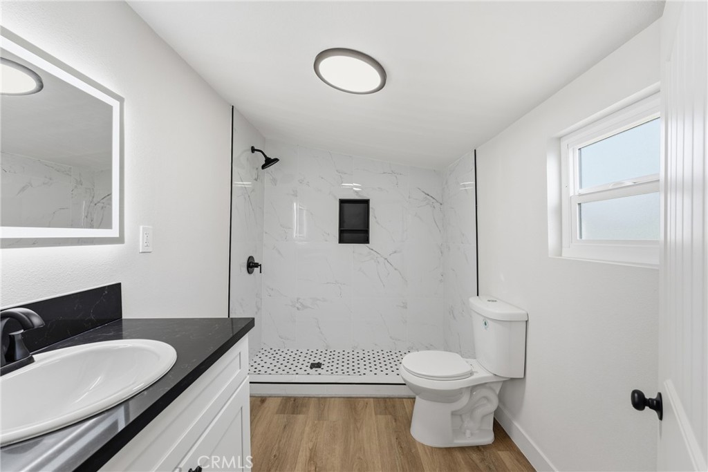 9777 Feron Property Photo 9