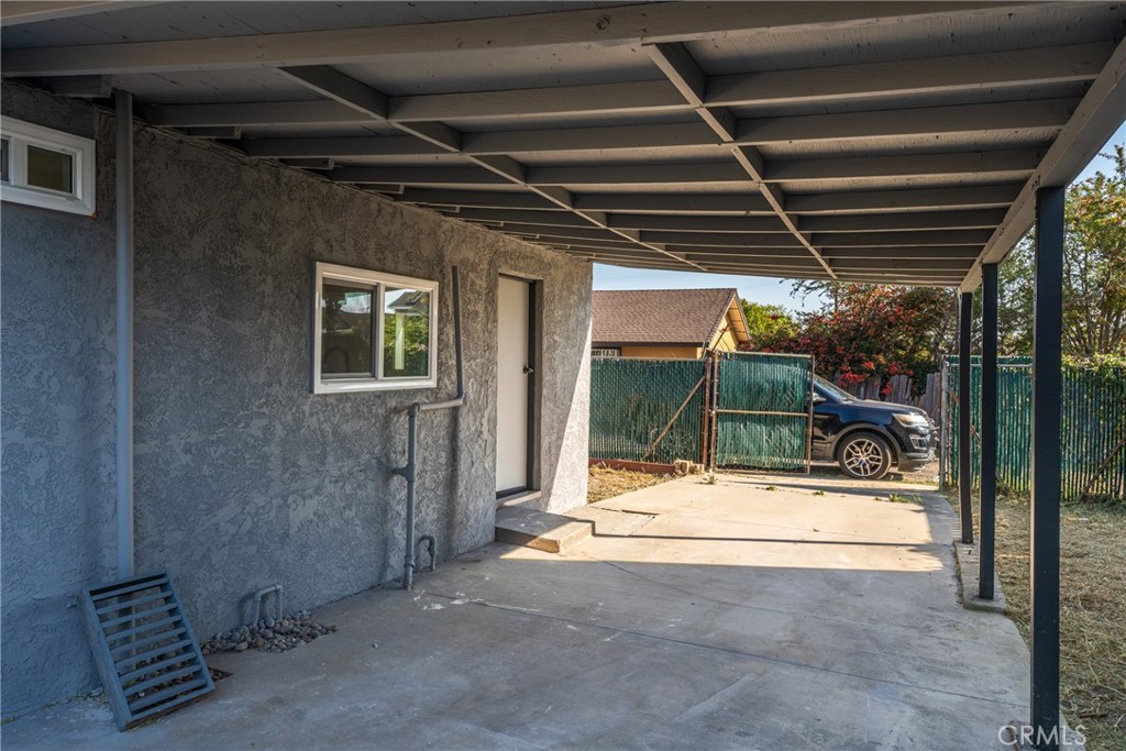 9777 Feron Property Photo 13