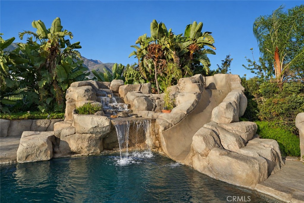 9780 Cinch Ring Property Photo 2