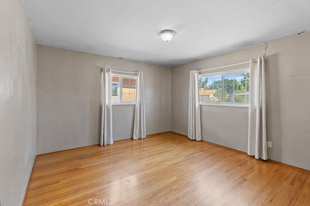 9826 Larch Avenue Property Photo 15