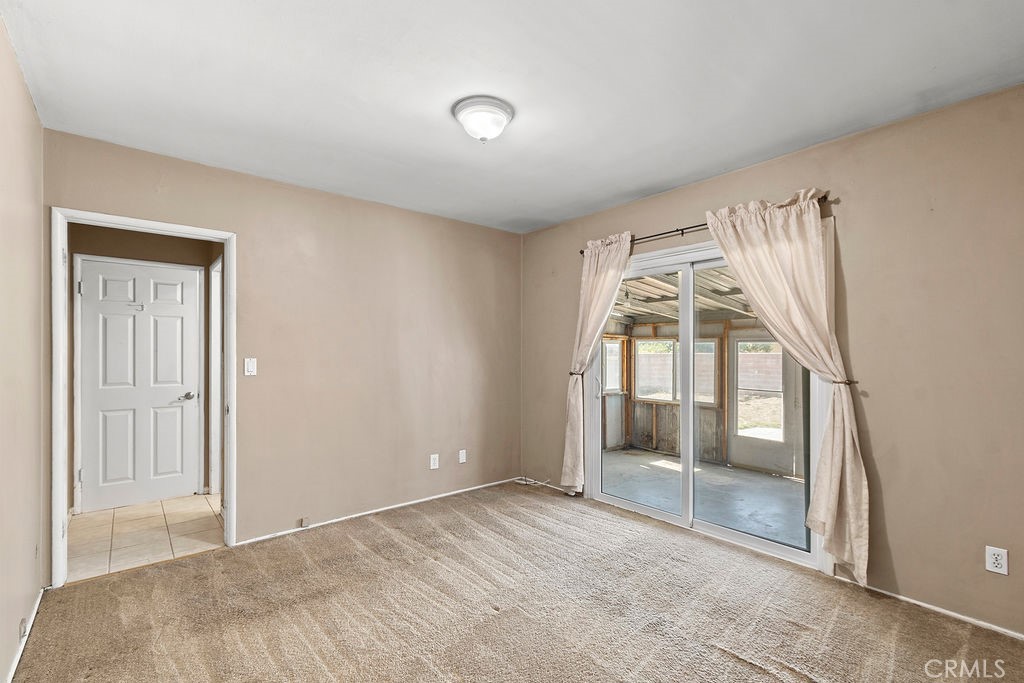 9826 Larch Avenue Property Photo 16