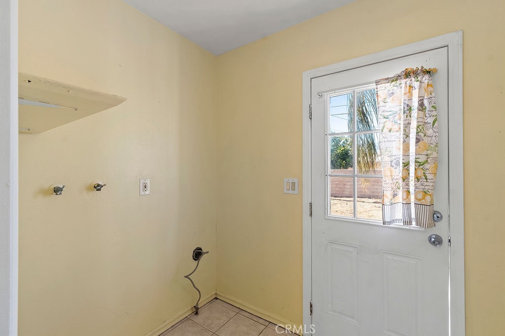 9826 Larch Avenue Property Photo 20