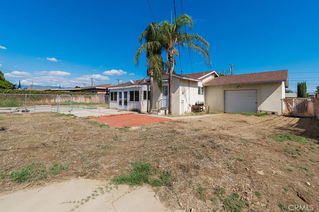 9826 Larch Avenue Property Photo 28