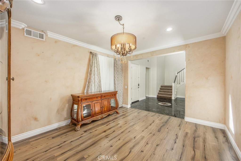 3020 Campania Terrace Property Photo 7
