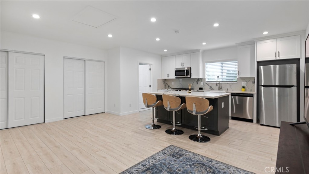 330 Teasdale B Property Photo 5