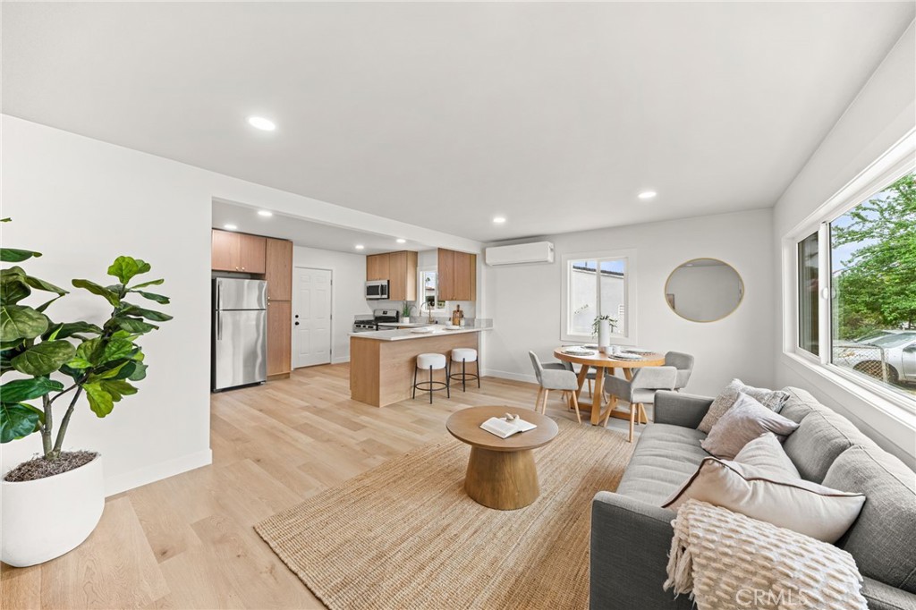 10033 Del Mar Avenue Property Photo 7