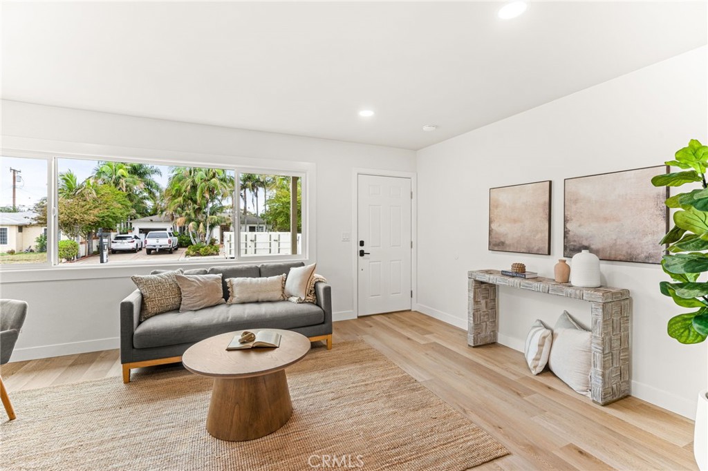 10033 Del Mar Avenue Property Photo 10