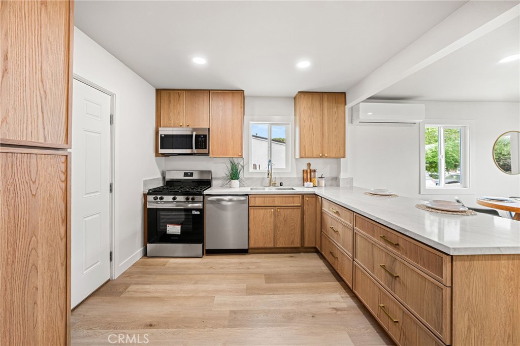 10033 Del Mar Avenue Property Photo 13