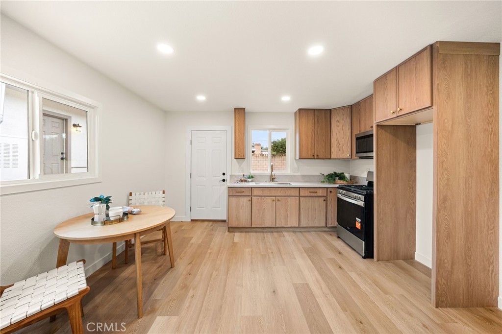 10033 Del Mar Avenue Property Photo 28