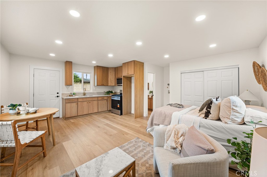 10033 Del Mar Avenue Property Photo 32
