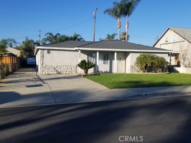 4984 Taft Property Photo 1