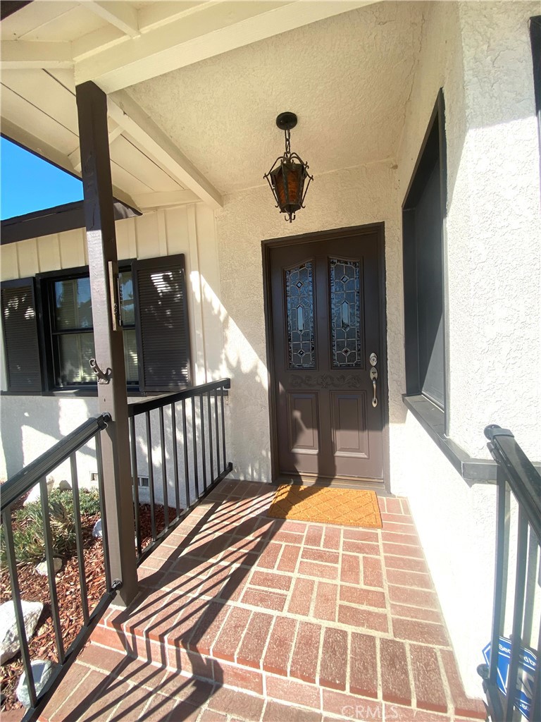 651 S Albertson Property Photo 4