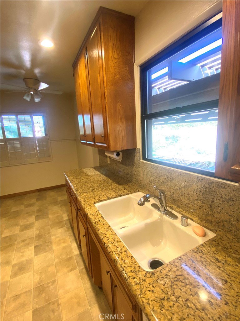 651 S Albertson Property Photo 11