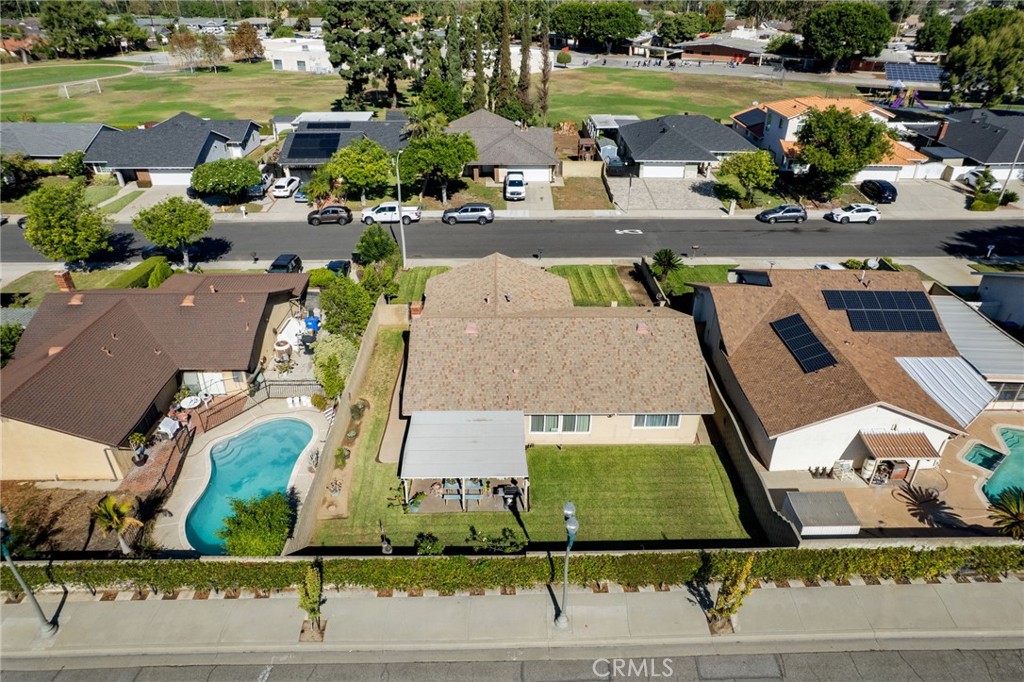 1216 Grossmont Property Photo 4