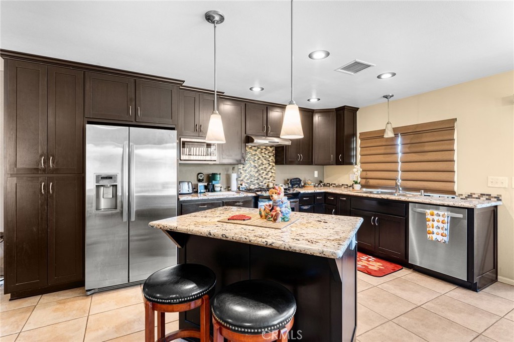 1216 Grossmont Property Photo 11