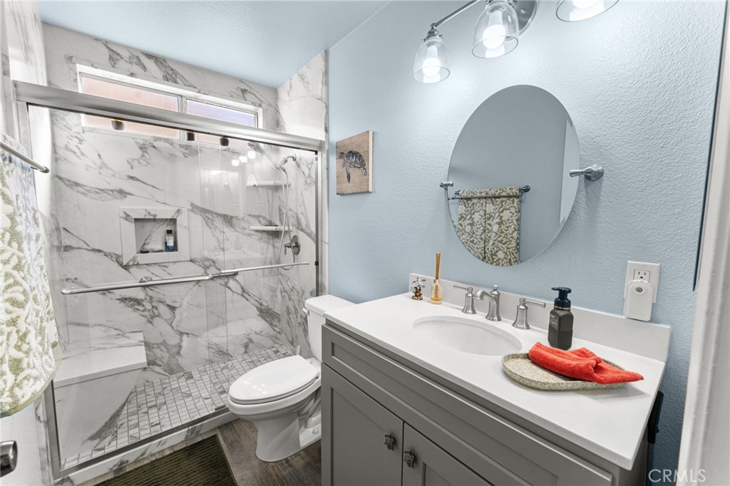 1216 Grossmont Property Photo 21
