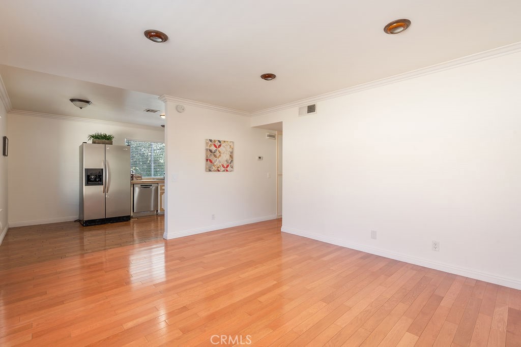 826 Junipero Property Photo 4