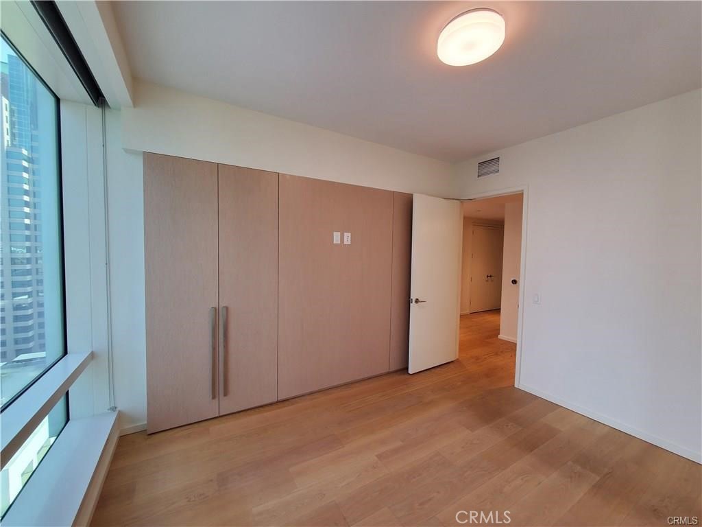 877 Francisco Street 1805 Property Photo 6
