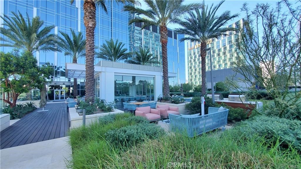 877 Francisco Street 1805 Property Photo 12
