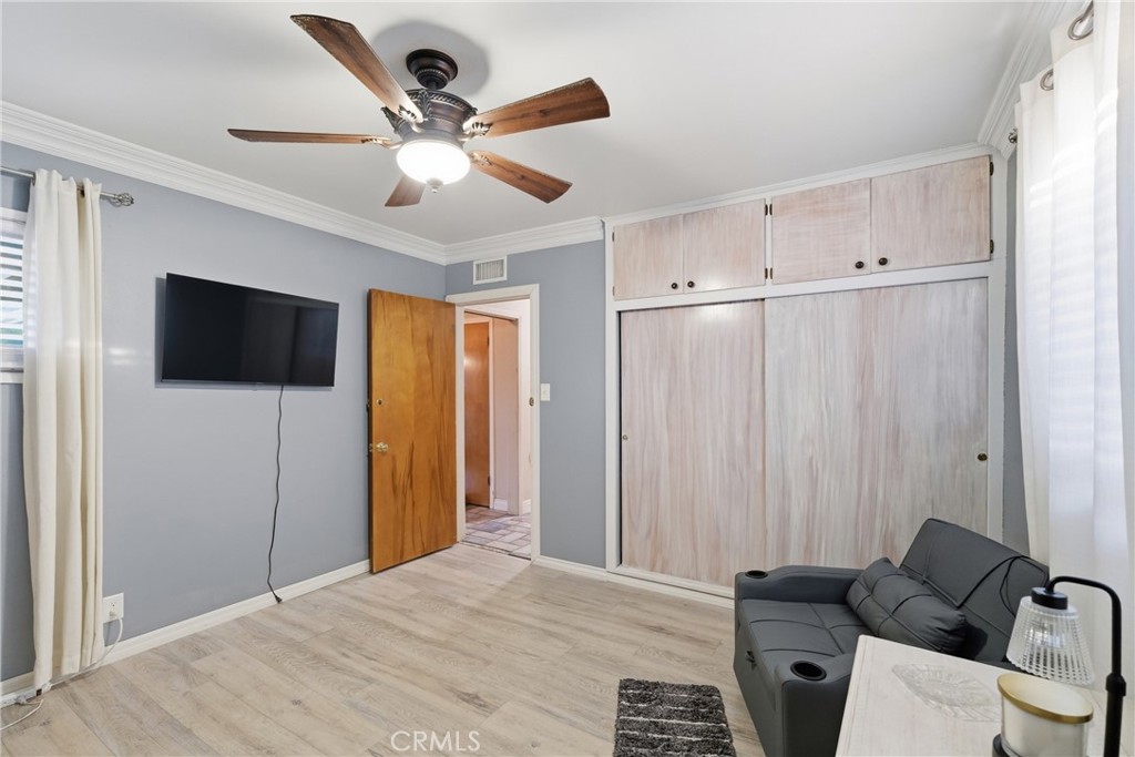 1222 E Elgenia Property Photo 9